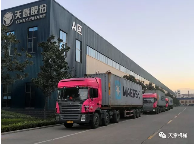 天意機(jī)械為柬埔寨客戶(hù)加工生產(chǎn)年產(chǎn)80萬(wàn)平方輕質(zhì)墻板生產(chǎn)線(xiàn)成功裝車(chē)啟運(yùn)！